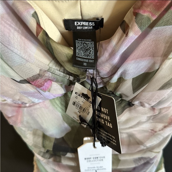 Express Body Contour Bodysuit Floral ruched - Picture 4 of 6